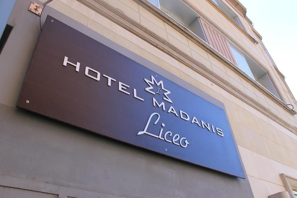 Hotel Madanis Liceo L'Hospitalet de Llobregat Exterior foto